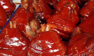 酱猪脚放什么材料好吃 酱猪脚的配料和做法介绍