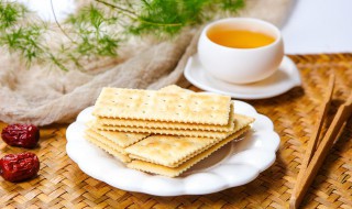 饼干可以做什么 饼干吃不完可以做什么