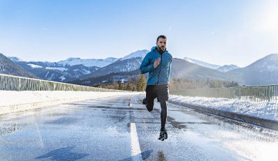冬天跑步需要注意什么 冬天如何跑步才健康运动