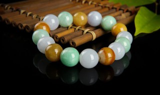 属鸡本命年佩戴什么好 属鸡的本命年戴啥好