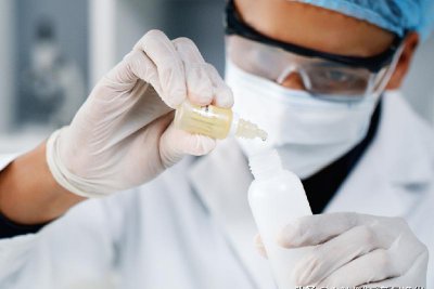 在室内吸烟打开空气净化器有用吗 家里有吸烟如何净化空气