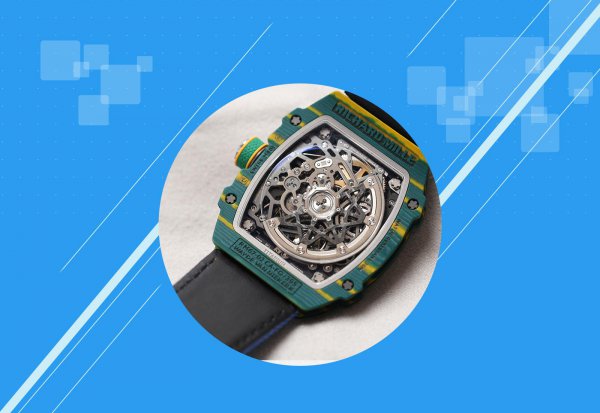 机械表上发条的正确方法