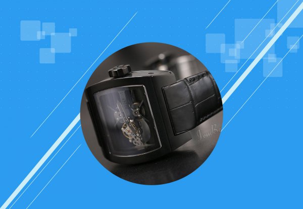 机械表上发条的正确方法