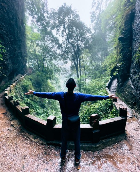 青城山海拔多少米高