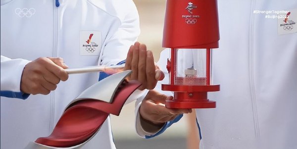 奥运圣火怎么上飞机