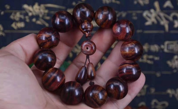 海黄糠梨和油梨哪个好