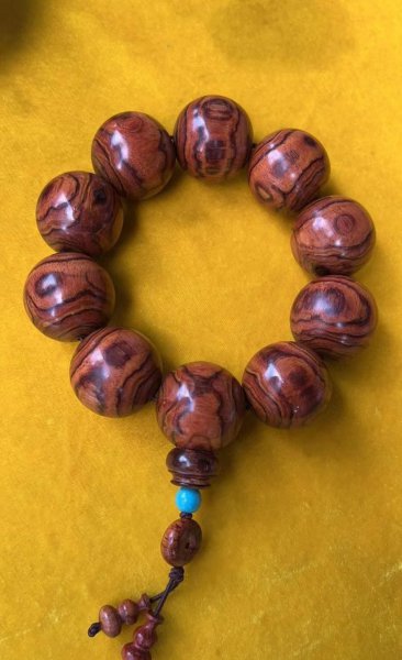 海黄糠梨和油梨哪个好