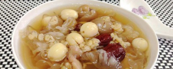 鲜嫩新鲜莲子的好吃做法