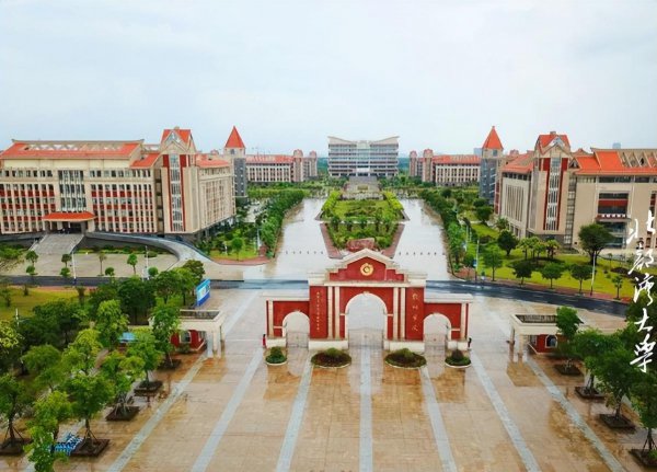 北部湾大学排名靠前吗