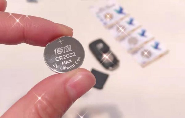 纽扣电池cr2032和cr2025通用吗