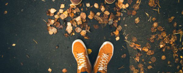 鞋子脚后跟磨脚怎么办