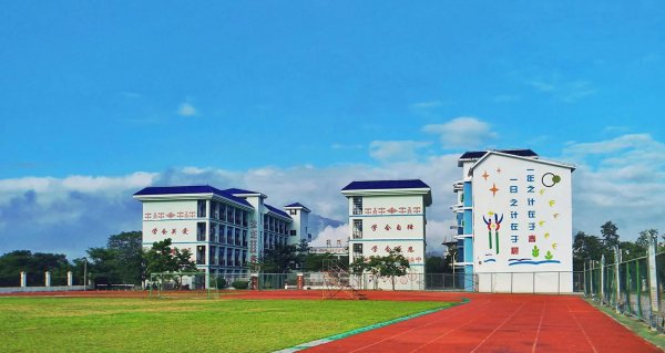 海南十所重点中学