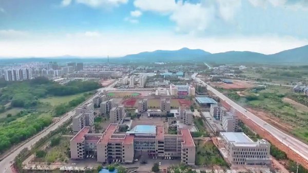 海南十所重点中学