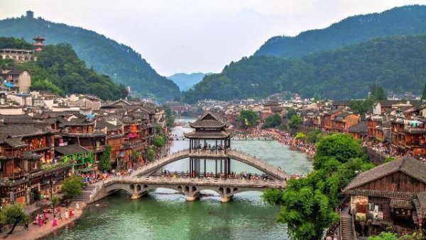 凤凰有什么好玩的地方推荐