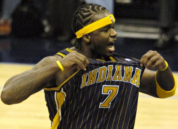 著名的7号篮球明星