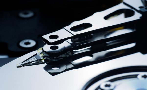 移动硬盘有响声不读盘怎么回事