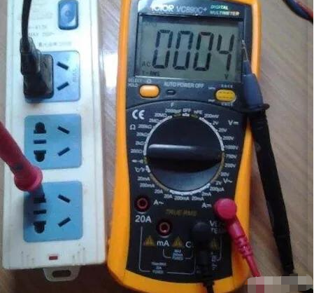 万用表测短路使用方法教程