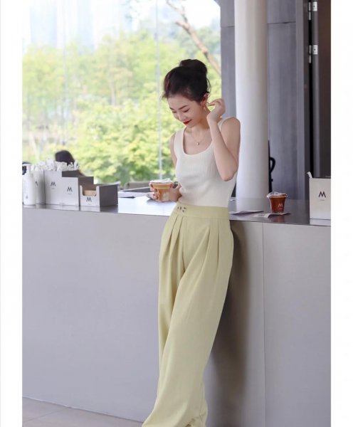 夏天矮个子女生怎么穿搭显高