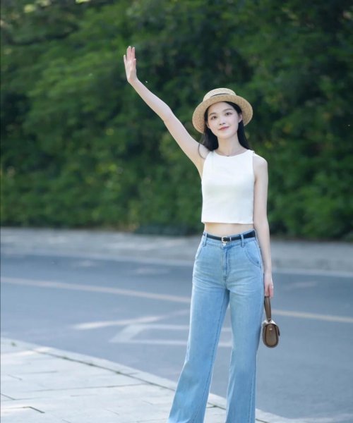 夏天矮个子女生怎么穿搭显高