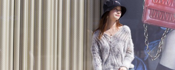 马甲毛衣怎么搭配