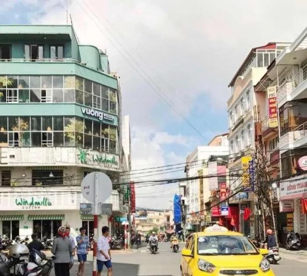 去越南玩一个月大概要多少钱