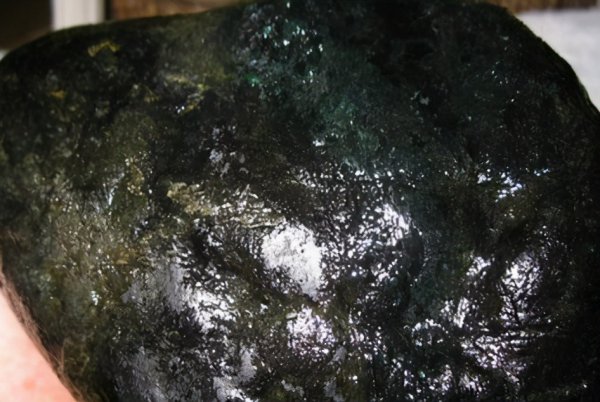 莫湾基翡翠什么特征