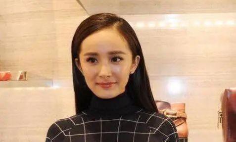 额头高适合什么发型