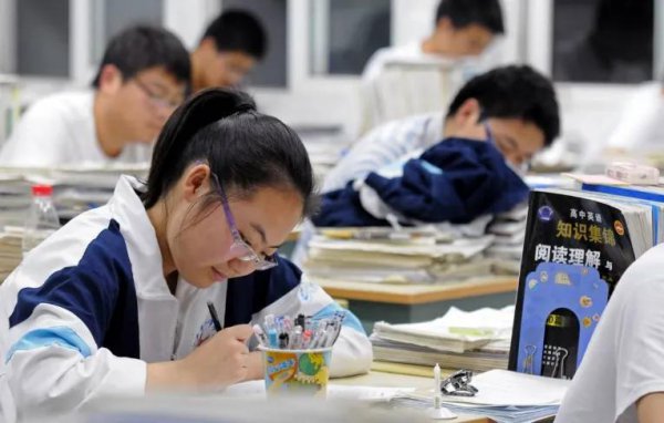 历史化学生物可以报考的专业