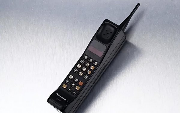 智能手机是哪一年出的