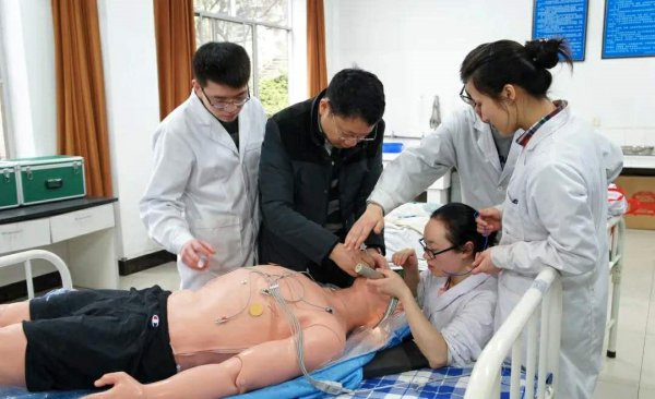 高考物化生与物化地谁更有优势