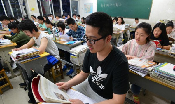 高考物化生与物化地谁更有优势