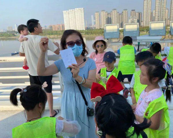 低学历女生吃香的十大职业