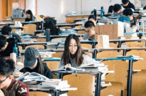 专升本能考公务员考试吗