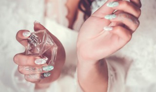 新手香水怎么挑选最好 如何挑选香水