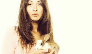 属兔人本命年佩戴什么黄金 属兔人本命年适合戴的黄金是什么