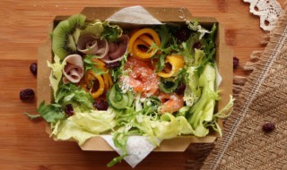 塑料保鲜盒有异味如何去除 塑料保鲜盒有异味的方法