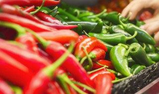 红辣椒烂了一点还能吃吗 红辣椒有一些烂了还可以吃吗