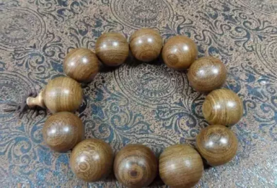 金丝楠木手串怎么盘效果好 金丝楠木珠子怎么盘玩法