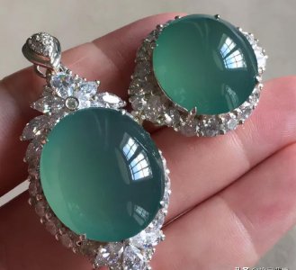 冰种蓝水翡翠属于什么档次的 冰蓝水是什么等级的翡翠