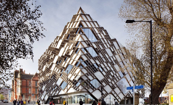 英国大学排名前十的大学