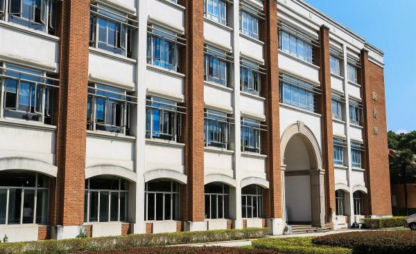 苏州大学属于985还是211学校