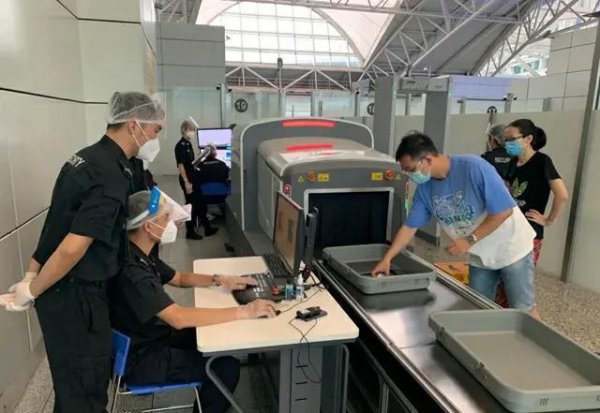 国内坐飞机哪些东西不能带