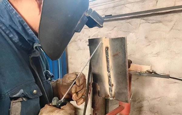 烧电焊的手法和技巧入门