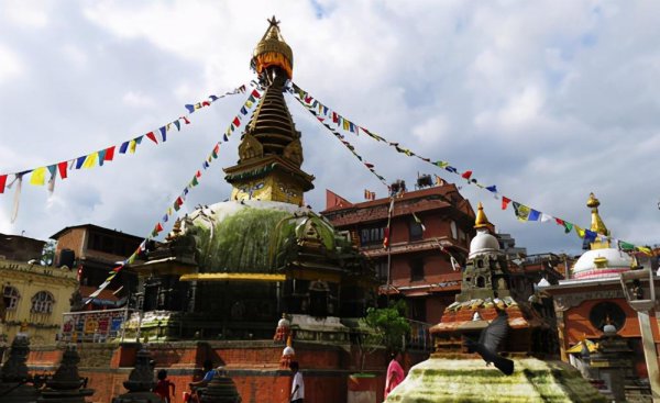 尼泊尔人口面积各是多少