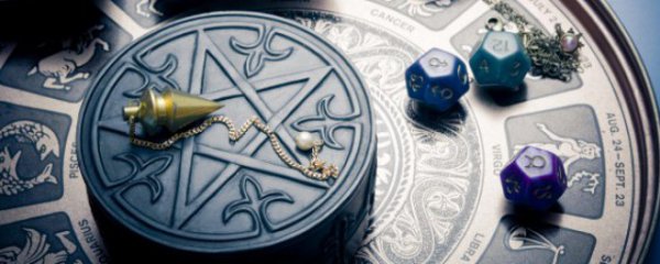 属鸡人兔年戴蛇饰品好吗