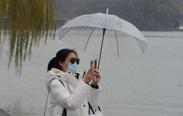 杭州西湖的特点体现在哪些方面