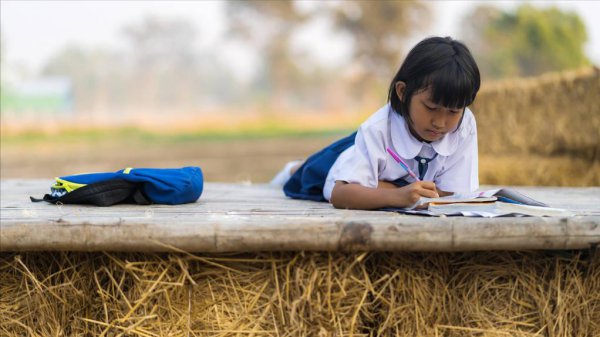 一看就是农村人的女生特征