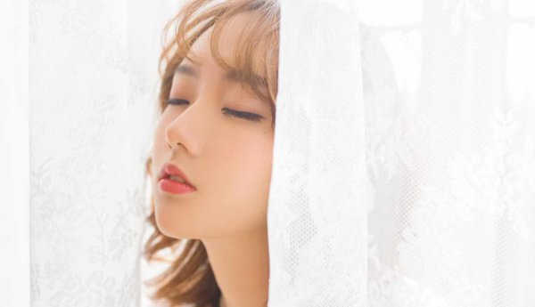 怎样看出两个同事暧昧