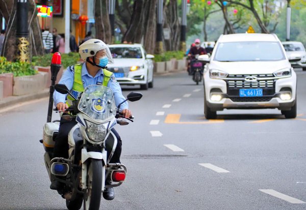 女生考辅警需要什么条件