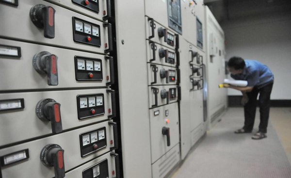 电工工资一月多少钱